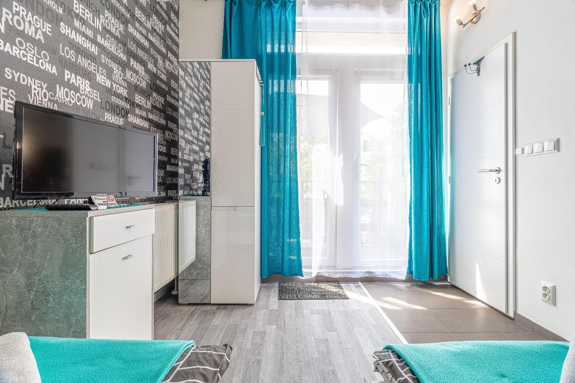 Jonas Apartments - Great Location Near Bratislava City Center Bagian luar foto